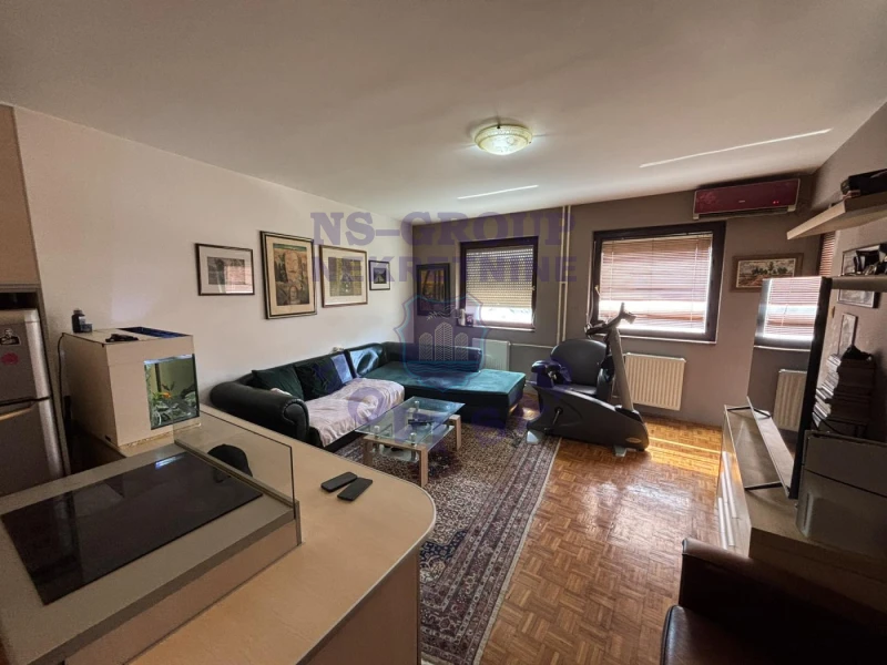 stan na prodaju Novi Sad, 64m2 573741