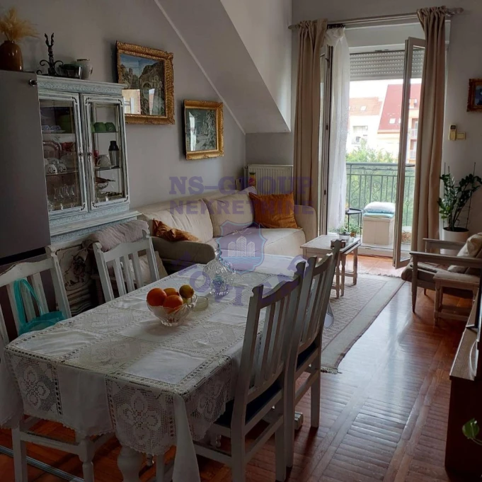 stan na prodaju Novi Sad, 72m2 572958