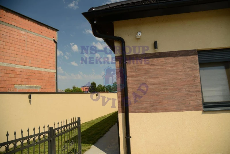 kuca na prodaju Petrovaradin 165m2 573464