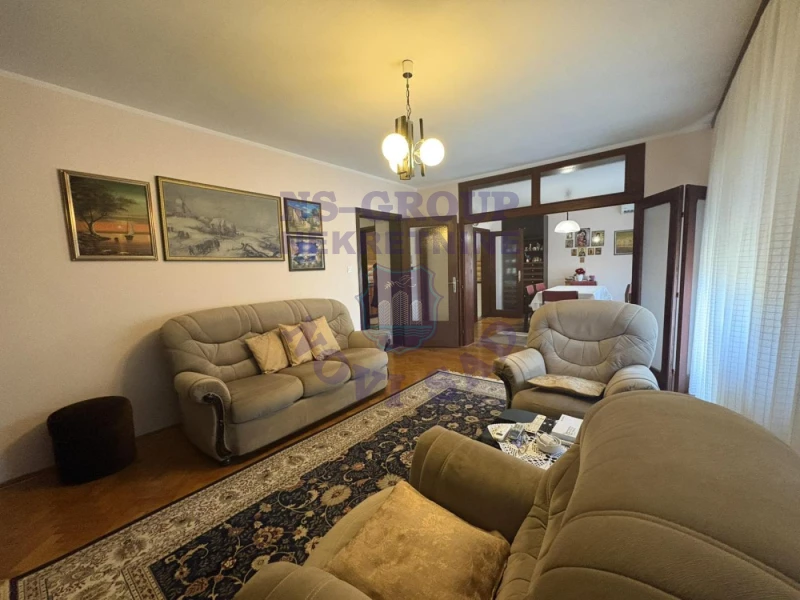 kuca na prodaju Kać 316m2 573779