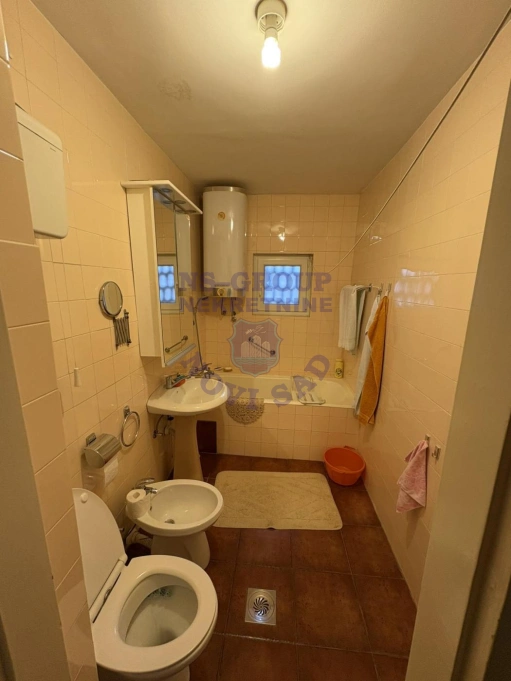 stan na prodaju Novi Sad 64m2 573846