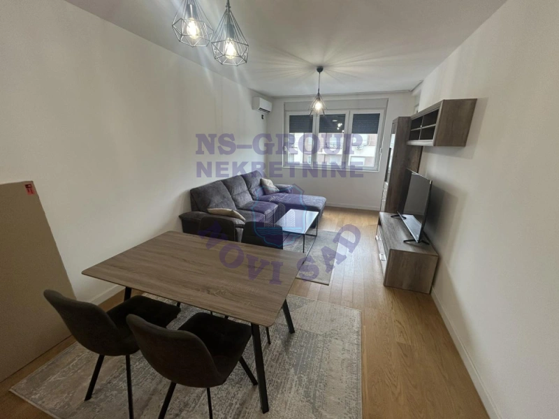 stan na prodaju Novi Sad, 49m2 571792