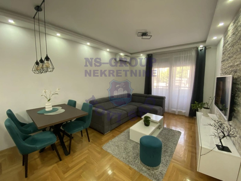stan na prodaju Novi Sad, 42m2 573740