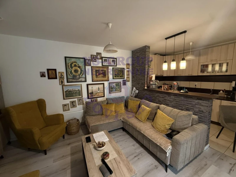 stan na prodaju Novi Sad, 56m2 573915