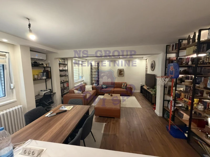 stan na prodaju Novi Sad, 82m2 573942