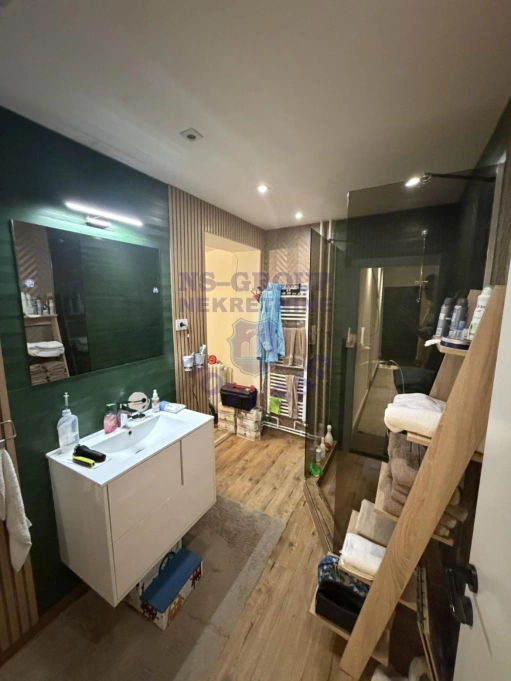 stan na prodaju Novi Sad 82m2 573942