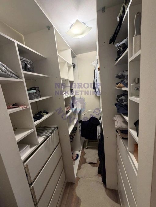 stan na prodaju Novi Sad 82m2 573942