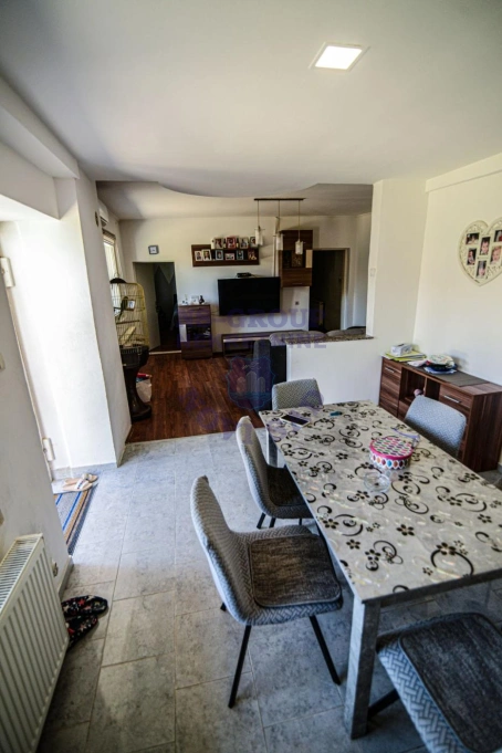 Kuća na prodaju Sremski Karlovci 118m2, 572271
