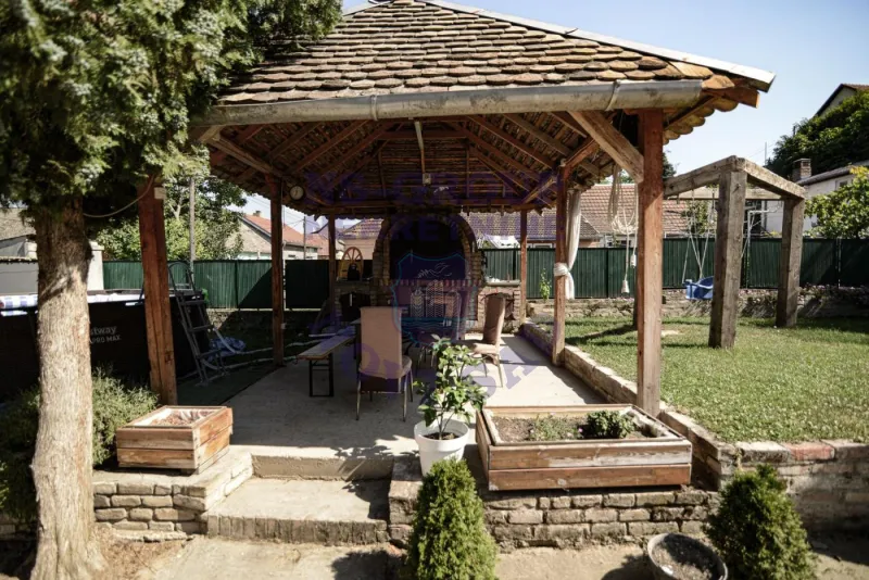 Kuća na prodaju Sremski Karlovci 118m2, 572271