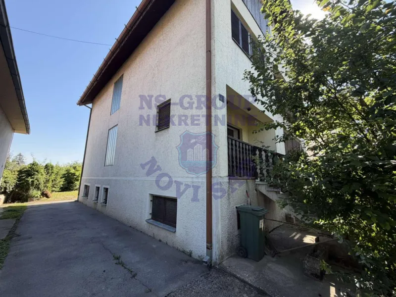 kuca na prodaju Begeč 270m2 296309