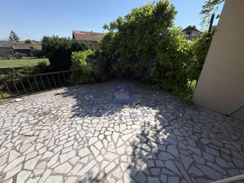 kuca na prodaju Begeč 270m2 296309