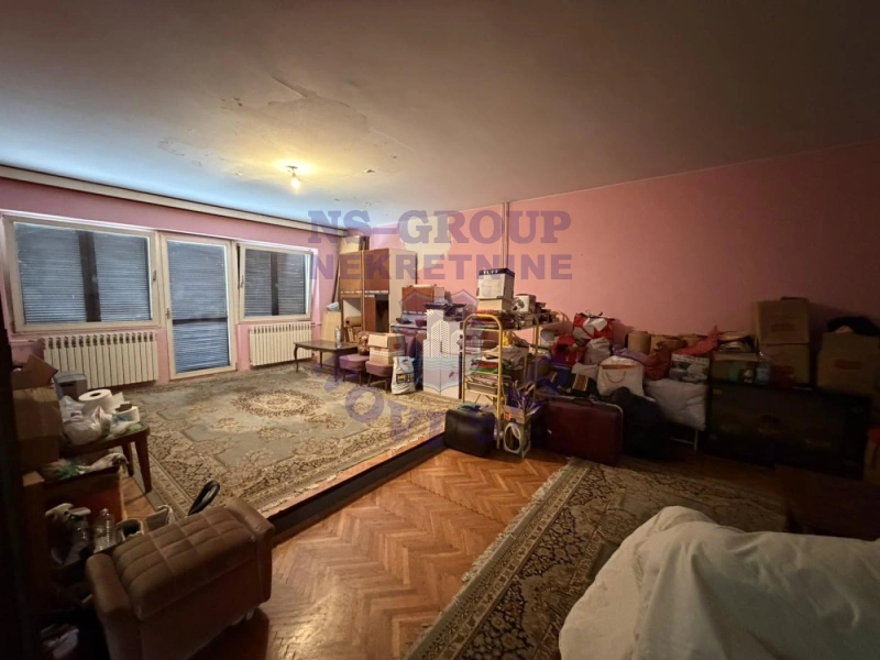 kuca na prodaju Begeč 270m2 296309