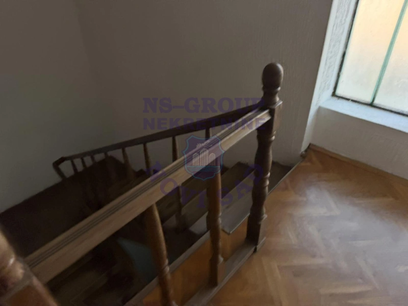 kuca na prodaju Begeč 270m2 296309