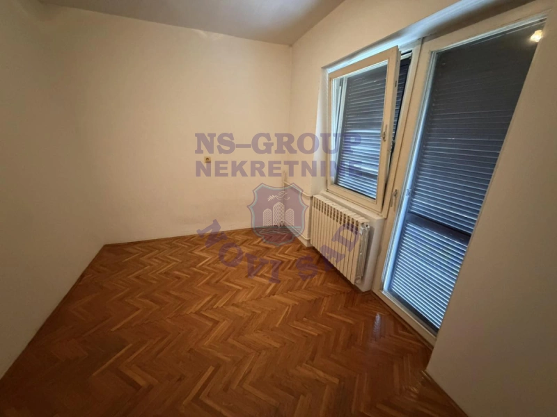 kuca na prodaju Begeč 270m2 296309