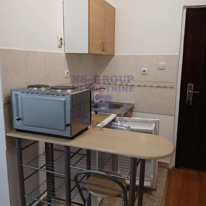 stan za izdavanje Novi Sad 16m2 16842