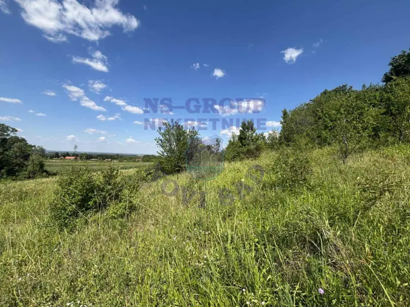 plac na prodaju Petrovaradin 711m2 574006
