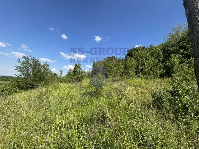 plac na prodaju Petrovaradin 711m2 574006