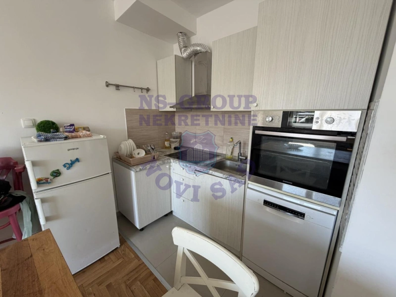 stan na prodaju Novi Sad 60m2 574068