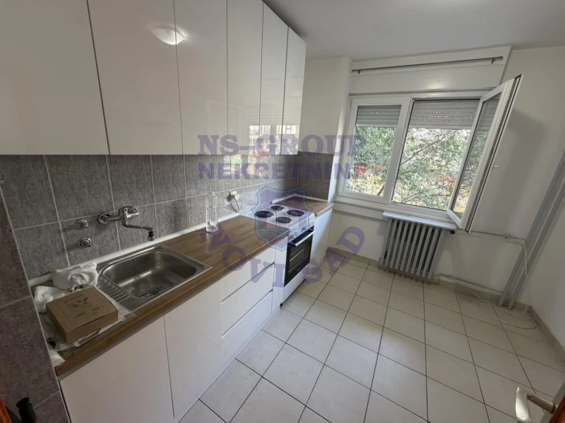 stan na prodaju Novi Sad 48m2 573381
