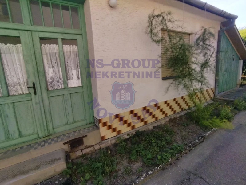 kuca na prodaju Gložan 220m2 574112