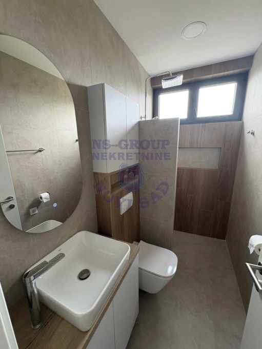 kuca na prodaju Sremska Kamenica 371m2 552873
