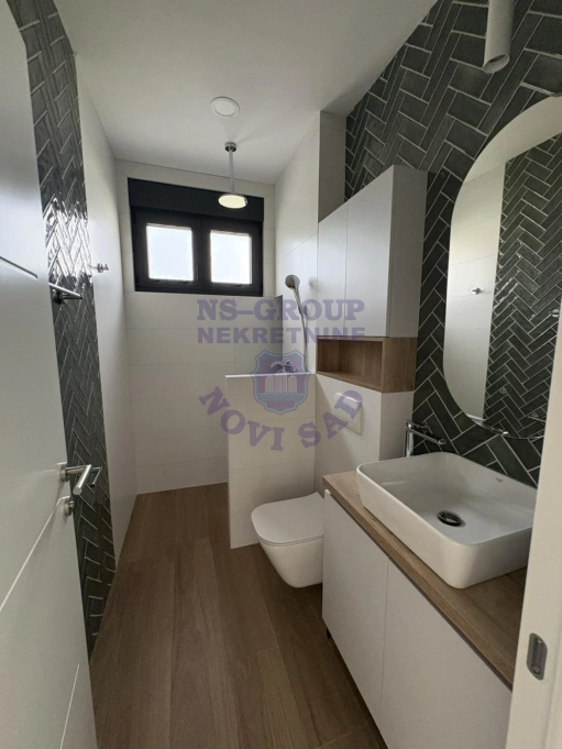kuca na prodaju Sremska Kamenica 371m2 552873