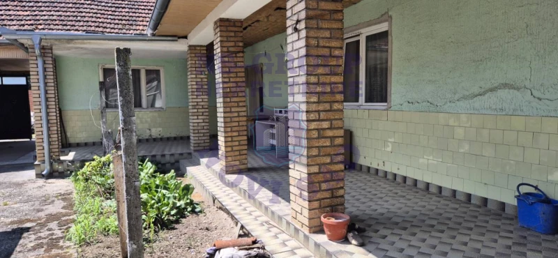 kuca na prodaju Bačka Palanka 211m2 573101