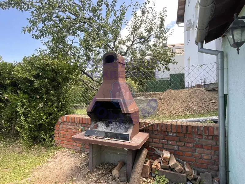 kuca na prodaju Sremska Kamenica 22m2 574154