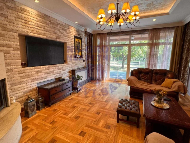 kuca na prodaju Čenej 356m2 574153