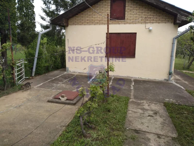 kuca na prodaju Čortanovci 42m2 548523