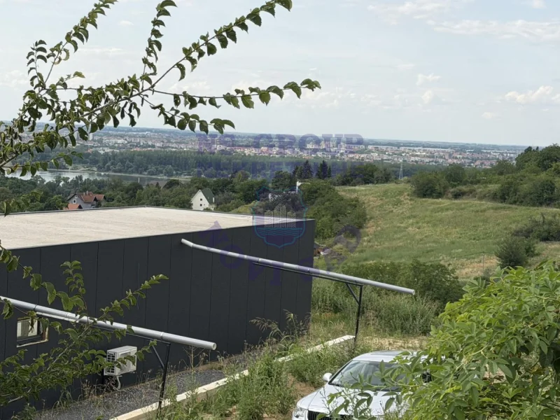 plac na prodaju Ledinci 2184m2 574135