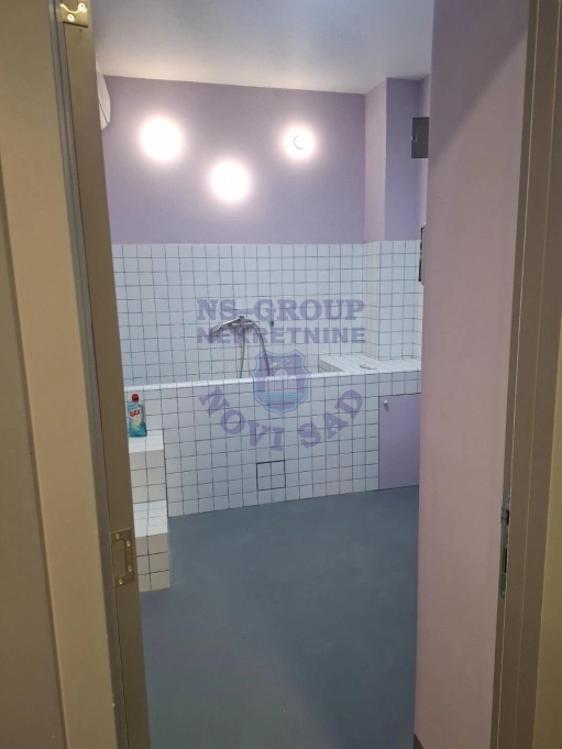 lokal za izdavanje Novi Sad 76m2 16897