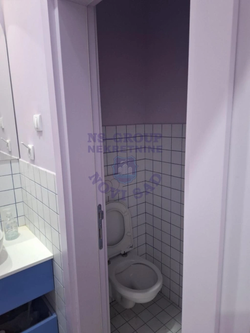 lokal za izdavanje Novi Sad 76m2 16897