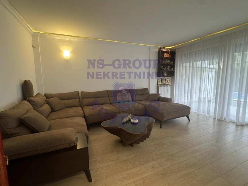 kuca na prodaju Novi Sad 222m2 574225
