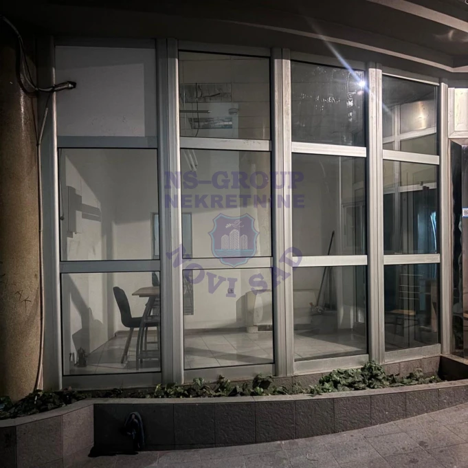 lokal za izdavanje Novi Sad 12m2 16913