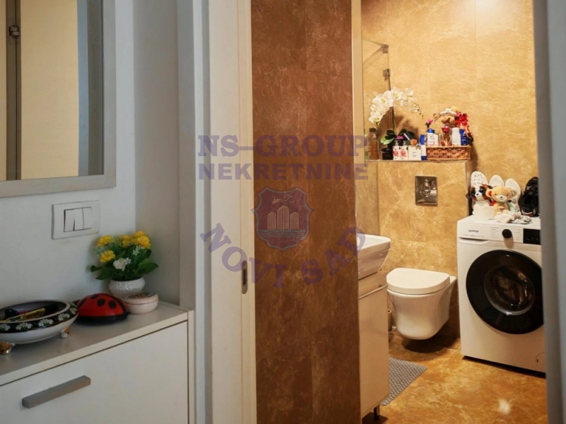 stan na prodaju Novi Sad 40m2 574333