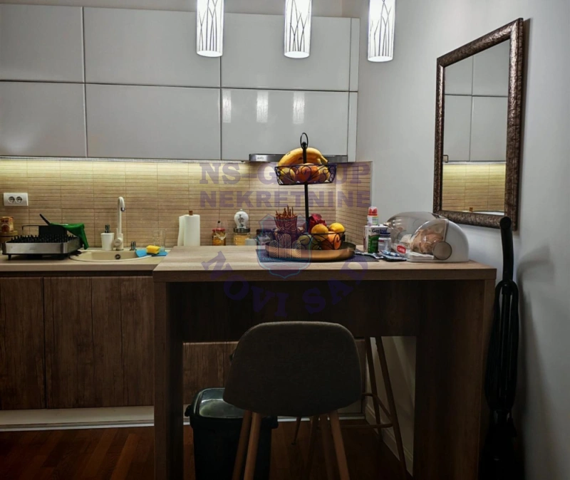 stan na prodaju Novi Sad 40m2 574333