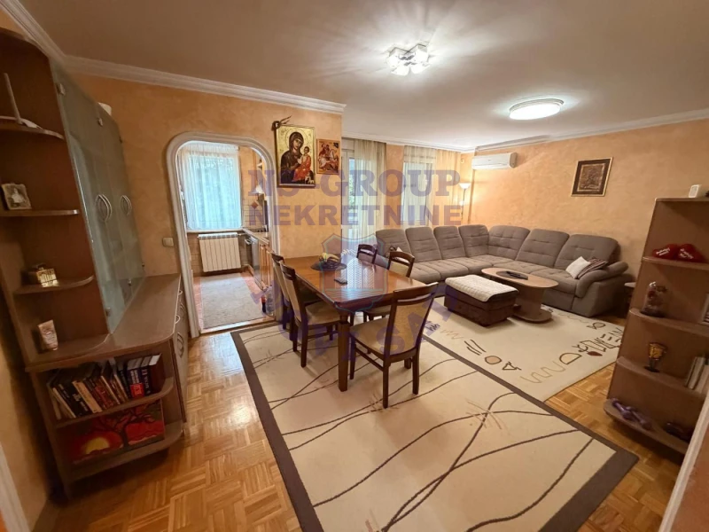 stan na prodaju Novi Sad 70m2 574275