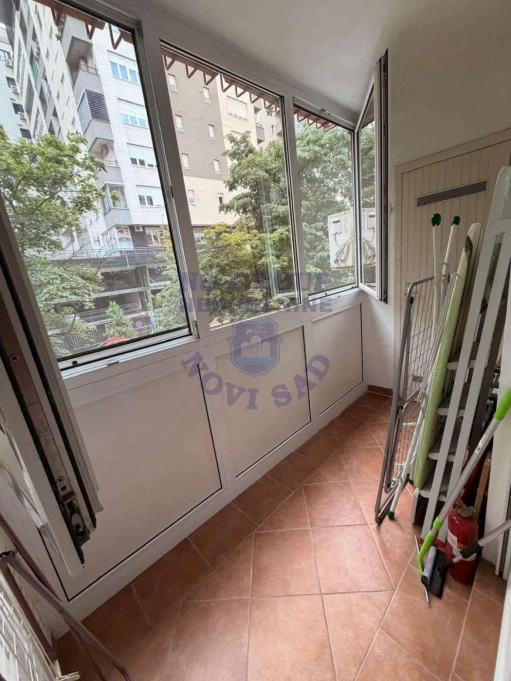 stan na prodaju Novi Sad 70m2 574275