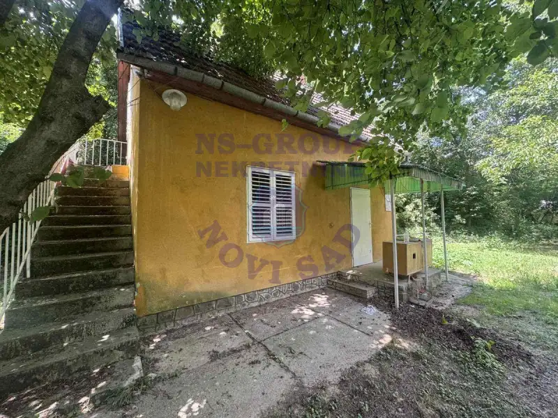 kuca na prodaju Čerević 37m2 574314