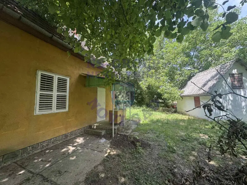 kuca na prodaju Čerević 37m2 574314
