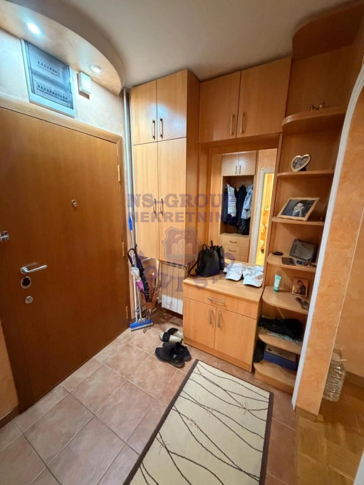 stan na prodaju Novi Sad 70m2 574275