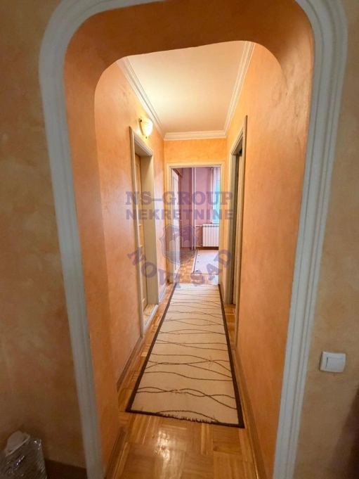 stan na prodaju Novi Sad 70m2 574275