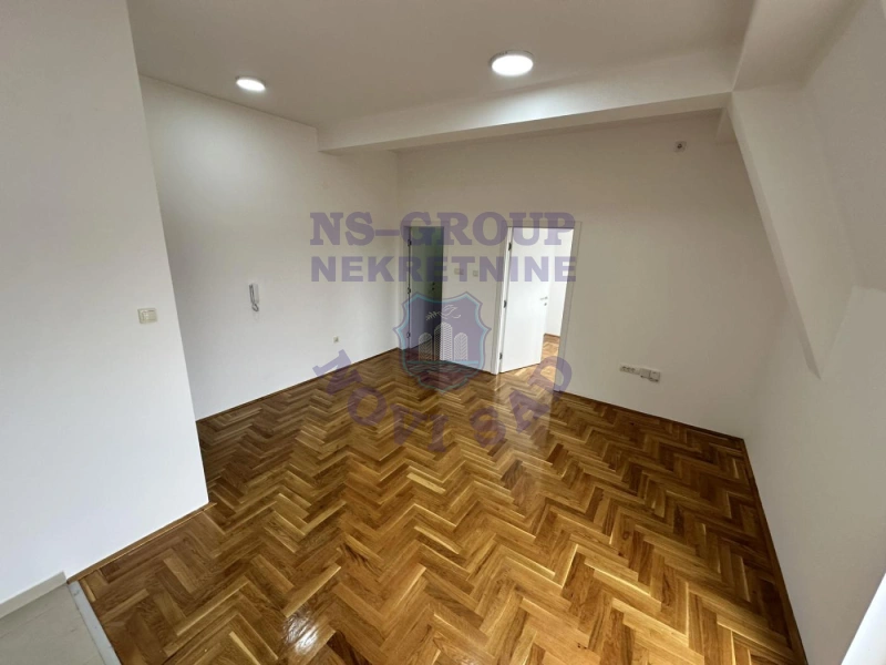 stan na prodaju Veternik 42m2 573552