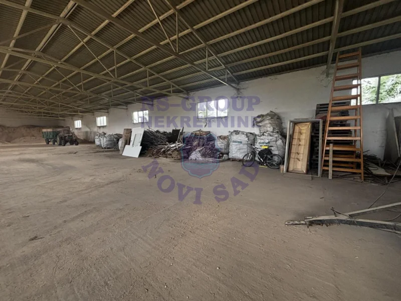 lokal na prodaju Bačka Palanka 1080m2 574321