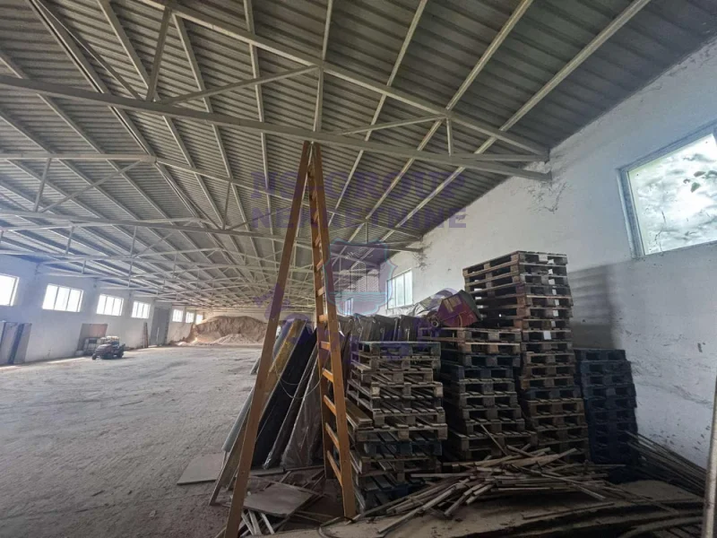 lokal na prodaju Bačka Palanka 1080m2 574321