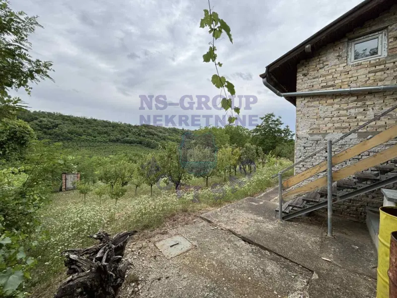 plac na prodaju Sremski Karlovci 1010m2 574319
