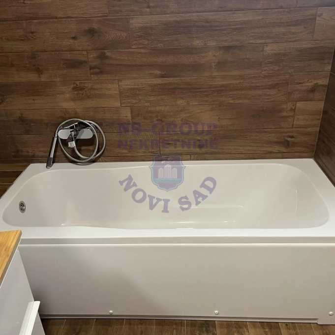 lokal za izdavanje Novi Sad 226m2 16934