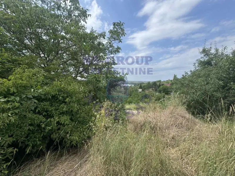 plac na prodaju Čerević 1426m2 574521