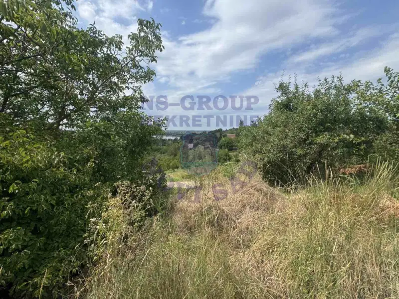 plac na prodaju Čerević 1426m2 574521